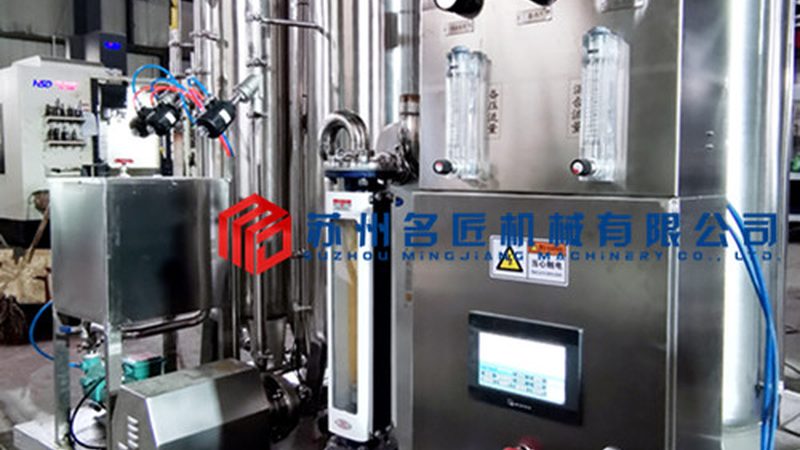 炒菜机器人的设备质量直接关系到其使用寿命和稳定性。以下因素需关注：